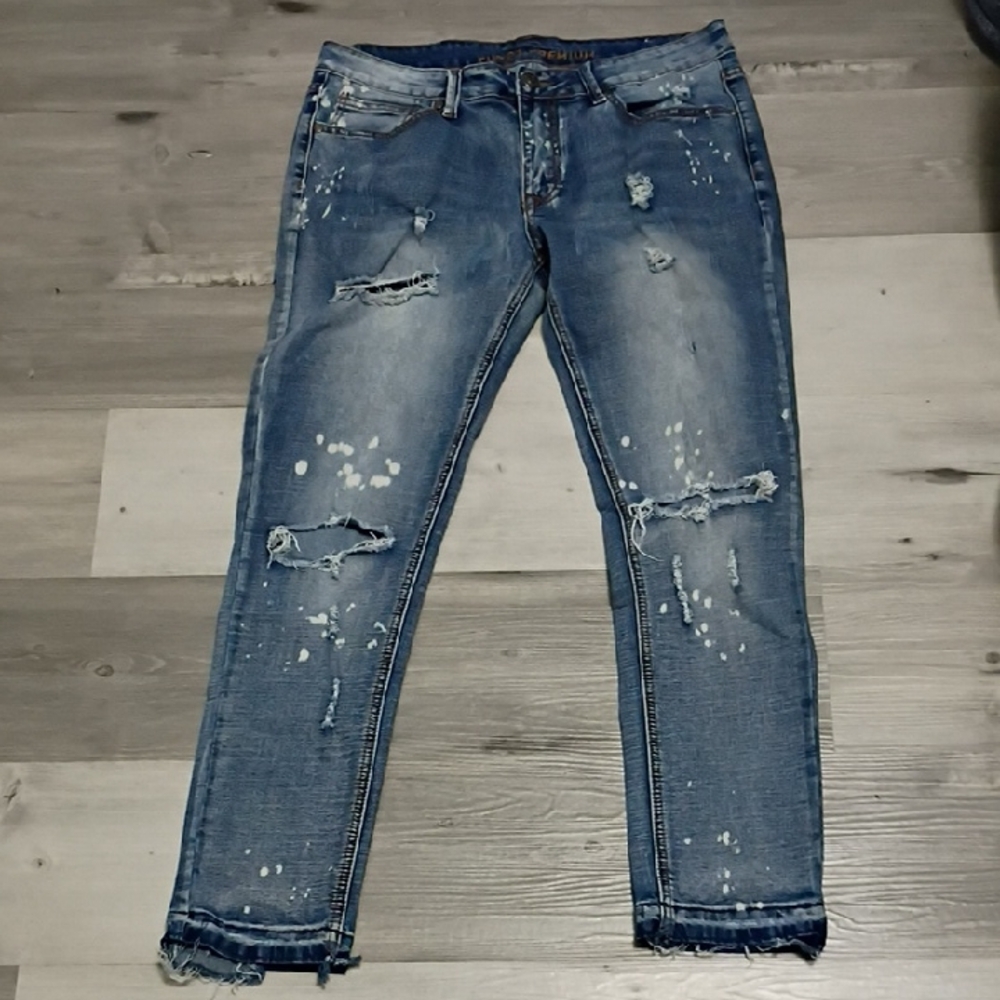 Mens Distressed Blue Jeans
